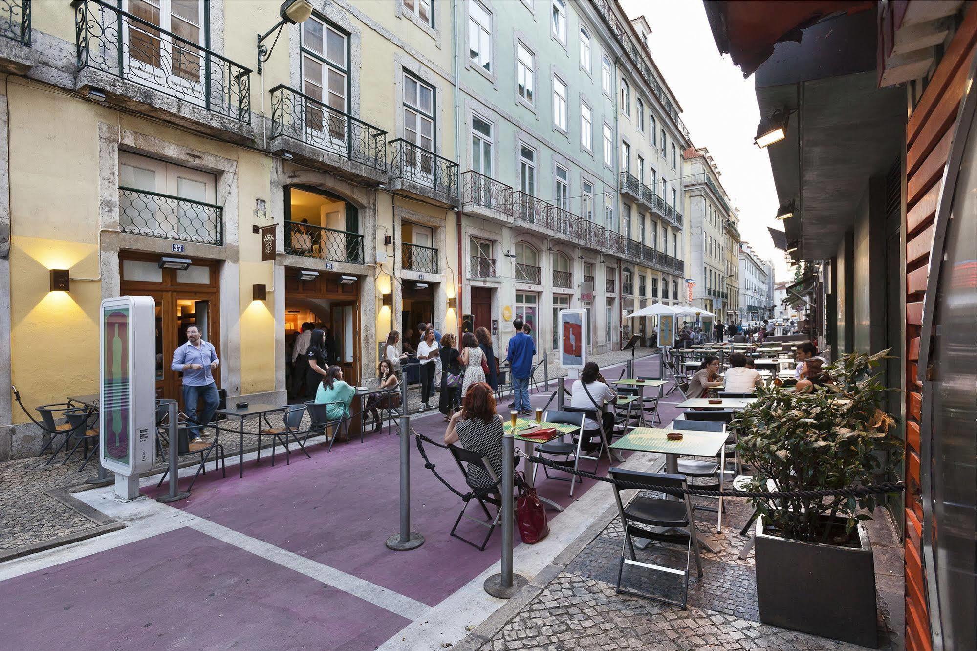 Freedom Serviced Apartments - Cais Do Sodre Lisboa Exterior foto
